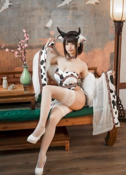 美女扒开秘露出奶头_高清免费观看电视剧