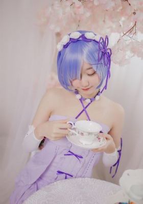 美女穿丝袜扣逼_蓝光手机免费观看完整